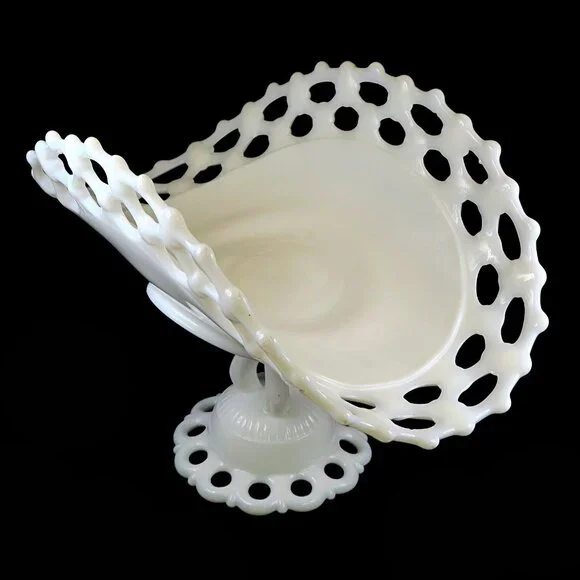 Westmoreland Doric Milk Glass Banana Stand Mid-Century Lace Edged Serveware - Picture 2 of 6